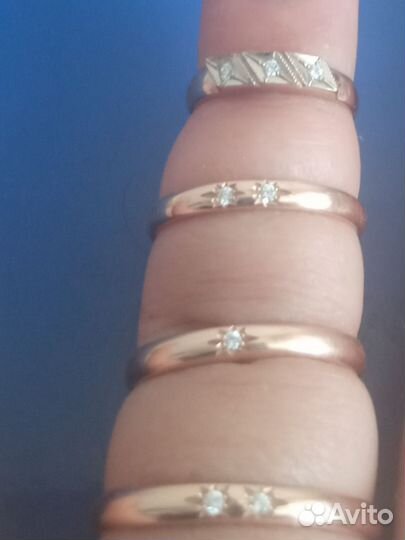 Кольца золотые с бриллиантами новые