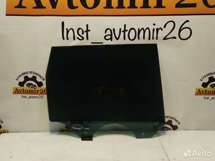 Стекло заднее правое Touareg 1