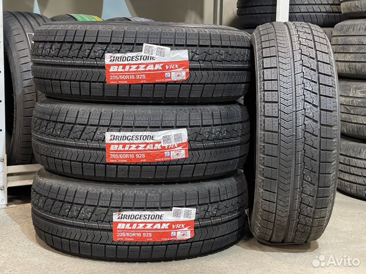 Bridgestone Blizzak VRX 205/60 R16 92S