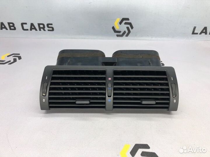 Дефлектор воздушный центральный Bmw X5 E53 M54