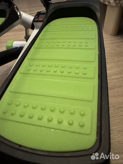 Тренажер степпер с эспандерами