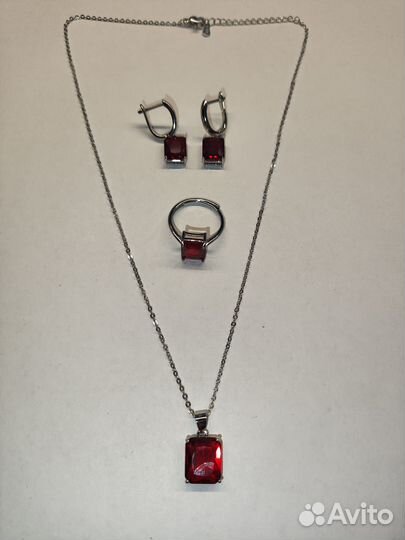 Бижутерия Кольцо + Ожерелье + серьги, красные