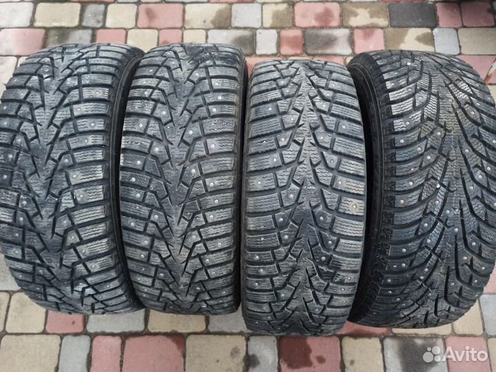 Maxxis ArcticTrekker NP3 205/55 R16 202W