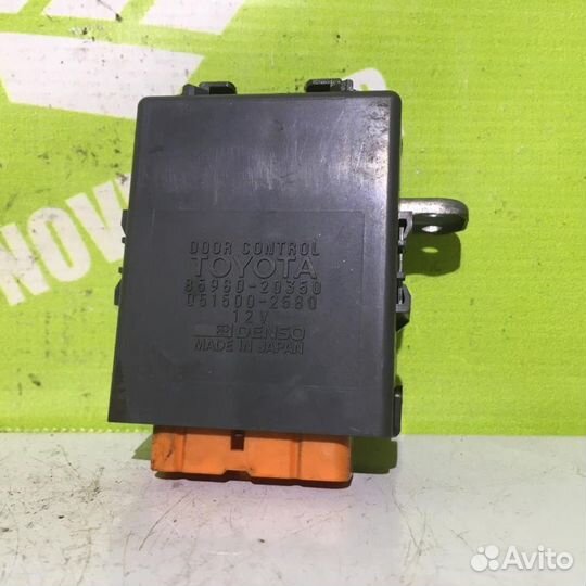 Блок управления центральным замком Тойота Карина