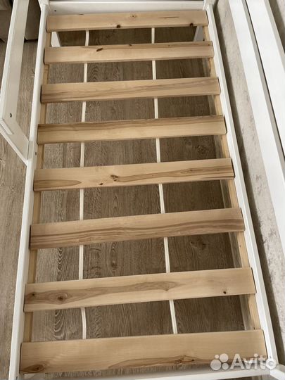 Детская кровать с матрасом