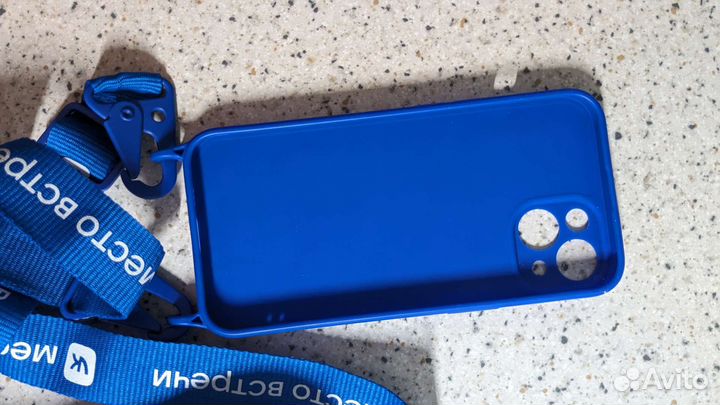 Чехол на iPhone 13