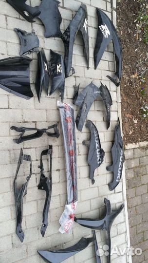 Пластик оригинал на gsx-r 600, 750 k8