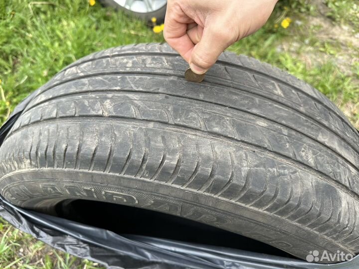 Yokohama E102 225/65 R17 22F