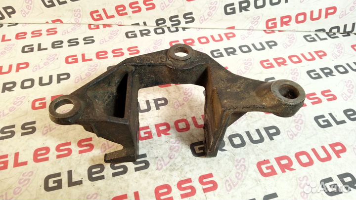Кронштейн подушки МКПП верхней GG (MPS) б/у Mazda