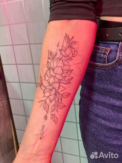 Художественные Татуировки и пирсинг