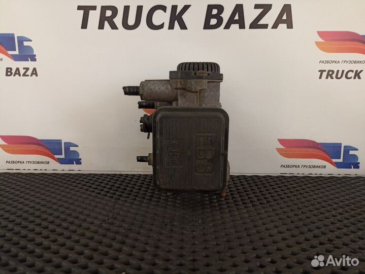 Кран управления тормозами прицепа