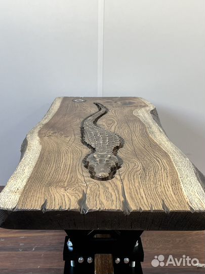 Журнальный столик в стиле лофт