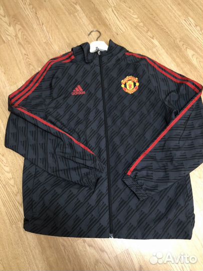 Спортивная ветровка Adidas Manchester United