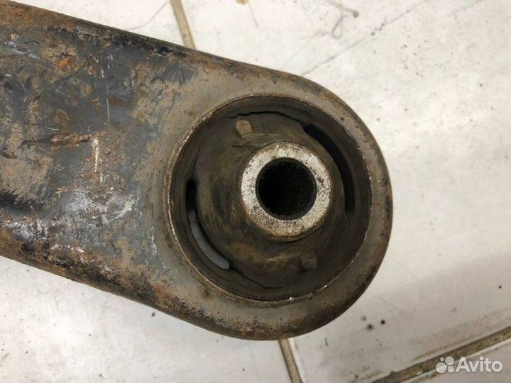 Рычаг подвески передний левый Mitsubishi Lancer 10