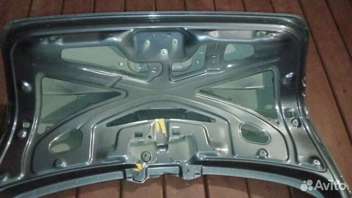 Крышка багажника Шкода rapid 2014