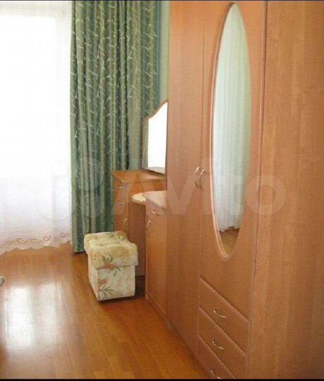 4-к. квартира, 100 м², 3/3 эт.