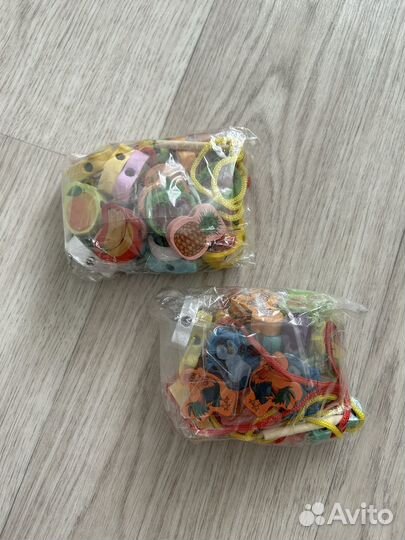 Игрушка шнуровка