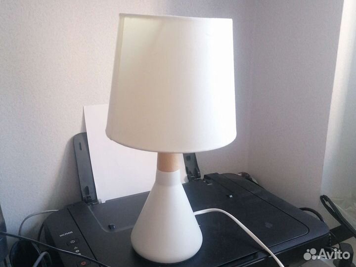 Лампа настольная
