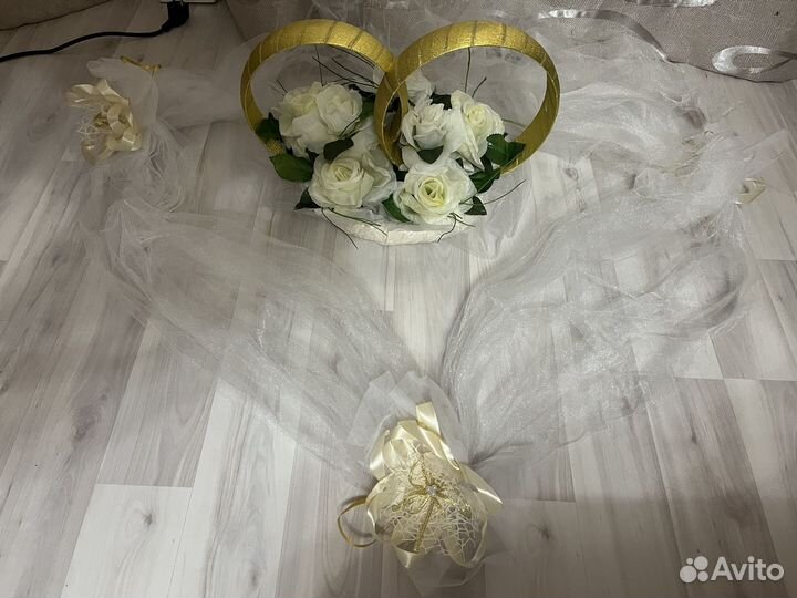 Свадебные украшения на машину