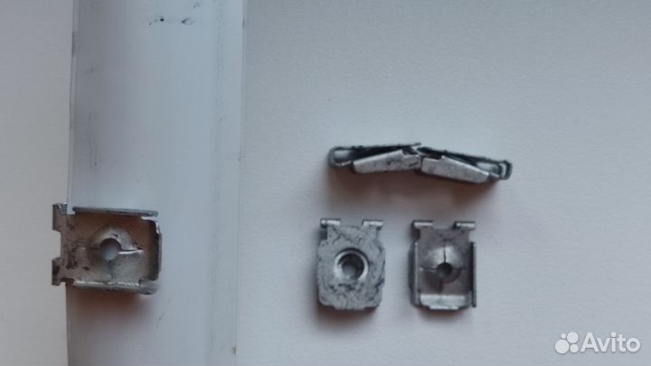 Клипсы автомобильные металлические