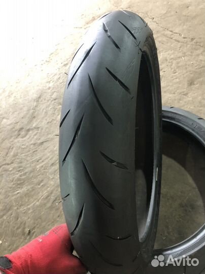 Мотошина 120 70 R17 Battlax Hypersport S21F