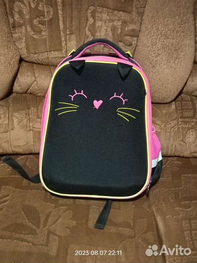 Школьный рюкзак, ранец