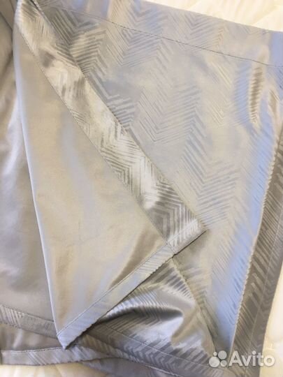 Продам бархатные шторы на люверсах