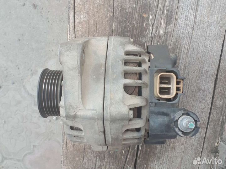 Генератор на nissan almera,primera