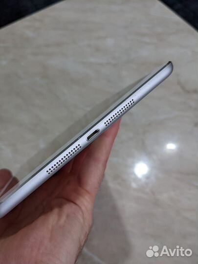 iPad mini 1. 32гб