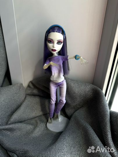 Монстр Хай Спектра Вондергейст (Monster High)