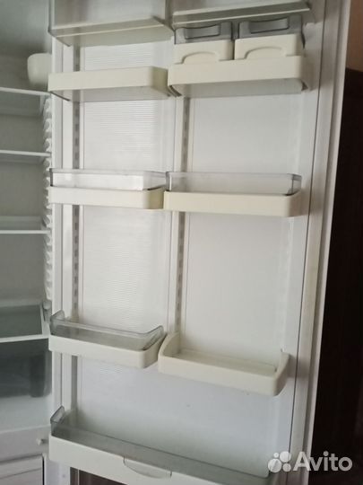 Холодильник 