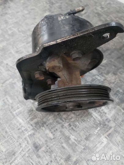 Насос гур 2.4л Додж караван Вояджер 01-07г