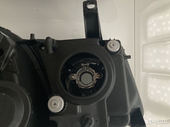 Фара Lexus LX470 - цельная