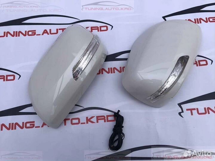 Накладки на зеркала Toyota Land Cruiser 200 U6677