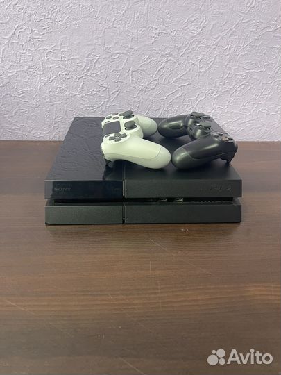 Sony PS4 1TB+2 джойстика+игры