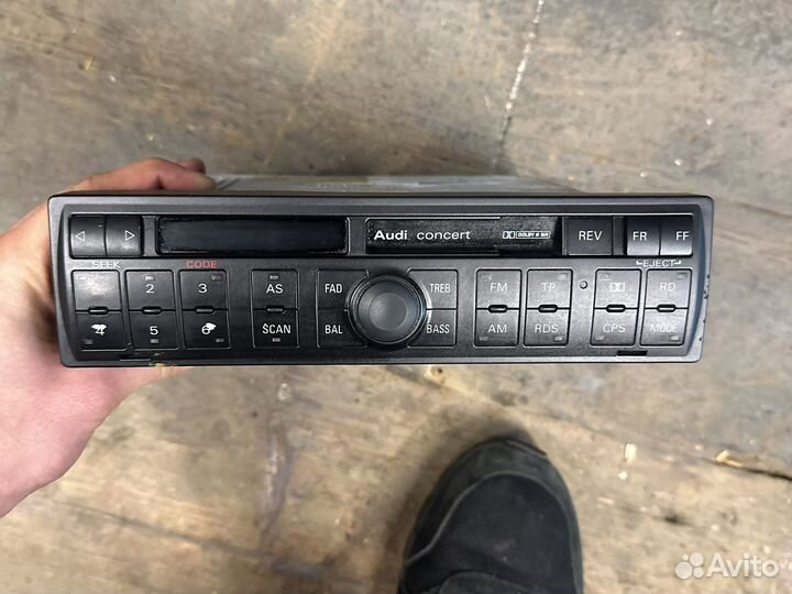 Запчасти для салона audi tt n8