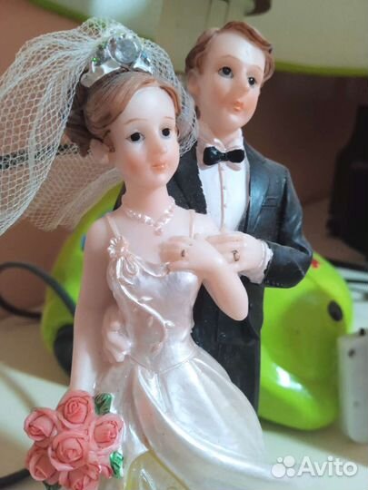 Свадебные статуэтка + два бокала