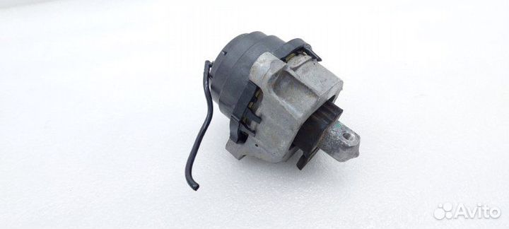 Б/У Опора двигателя Состояние отличное, оригинал