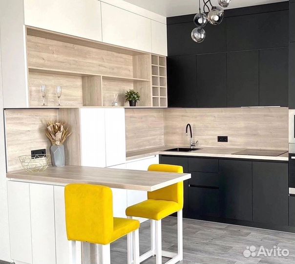 Кухня в потолок