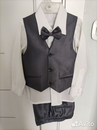 Праздничный костюм тройка на мальчика