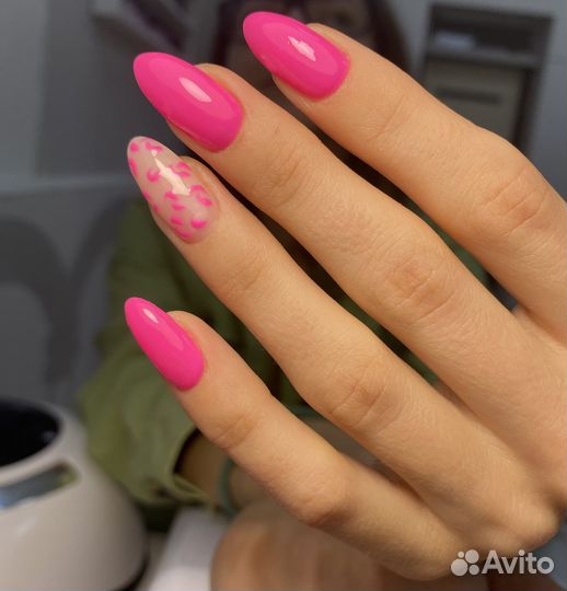 Маникюр, оформление/ламинирование бровей