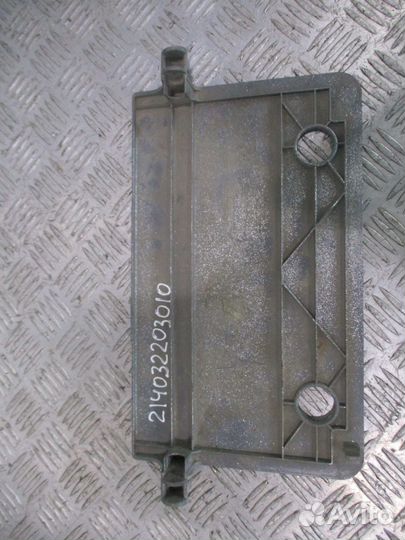 Крышка подножки Mercedes-Benz A9416660105