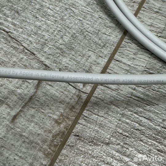 Кабель Apple USB-C - Lightning