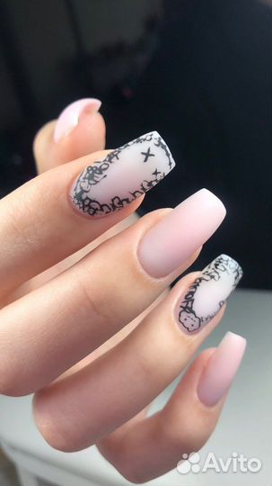 Маникюр с покрытием гель-лаком