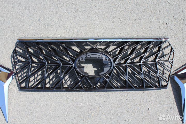 Решетка Prado 150 2018 +, дизайн TRD Superior, вер