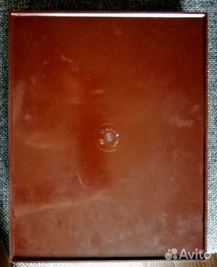 Шкатулка. сувенир. олимпиада. 80