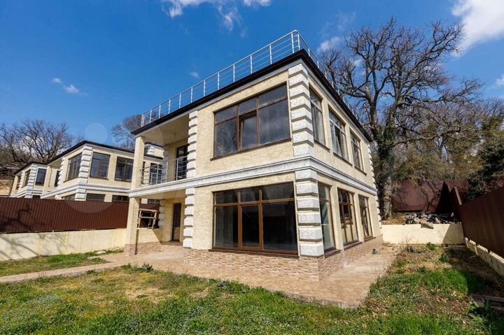 Дом 172,5 м² на участке 4,5 сот.