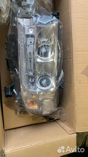 Фара Toyota land Cruiser 200 LH с AFS
