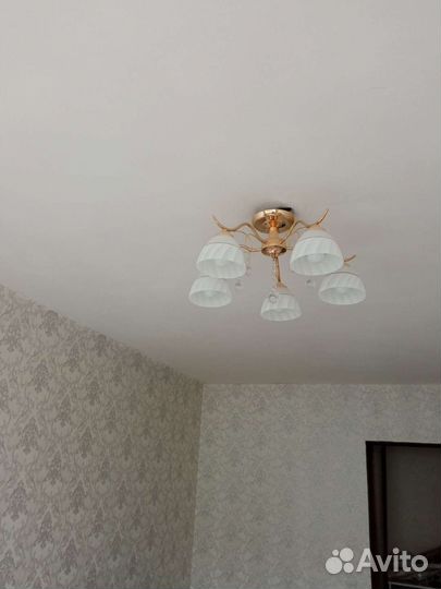 Люстра потолочная бу