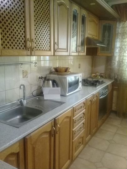 3-к. квартира, 92 м², 3/10 эт.